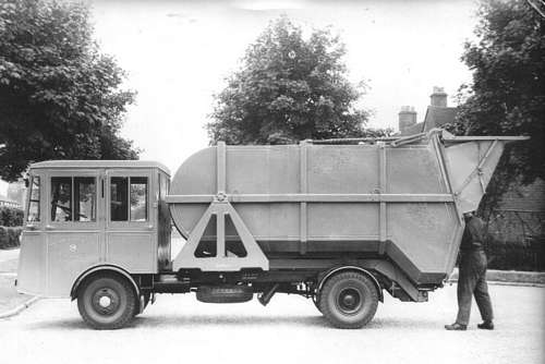 1948? The Fore & Aft tipper body becomes available